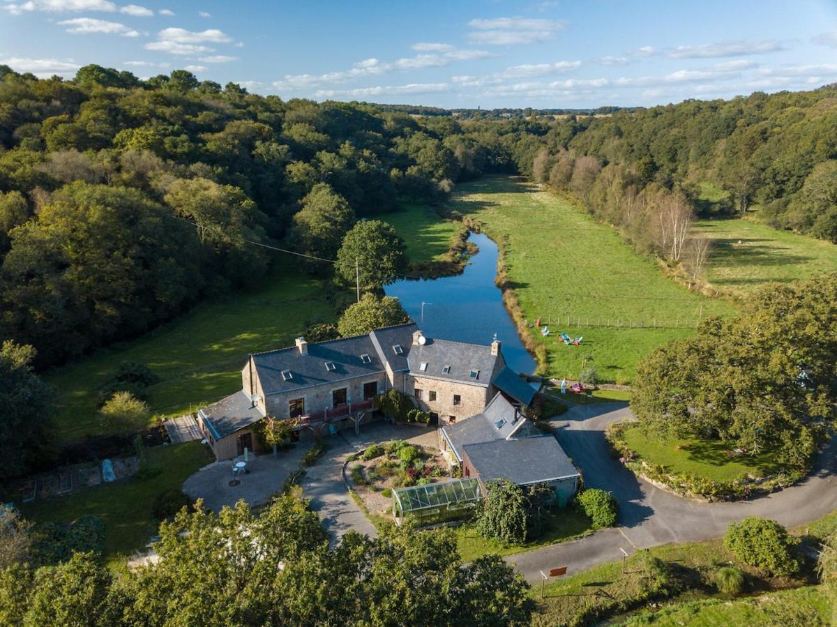 Le Moulin Des Hirondelles Bed & Breakfast Pluvigner Luaran gambar